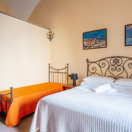 Bed and Breakfast Relais Il Pennino Масса-Лубренсе Екстер'єр фото