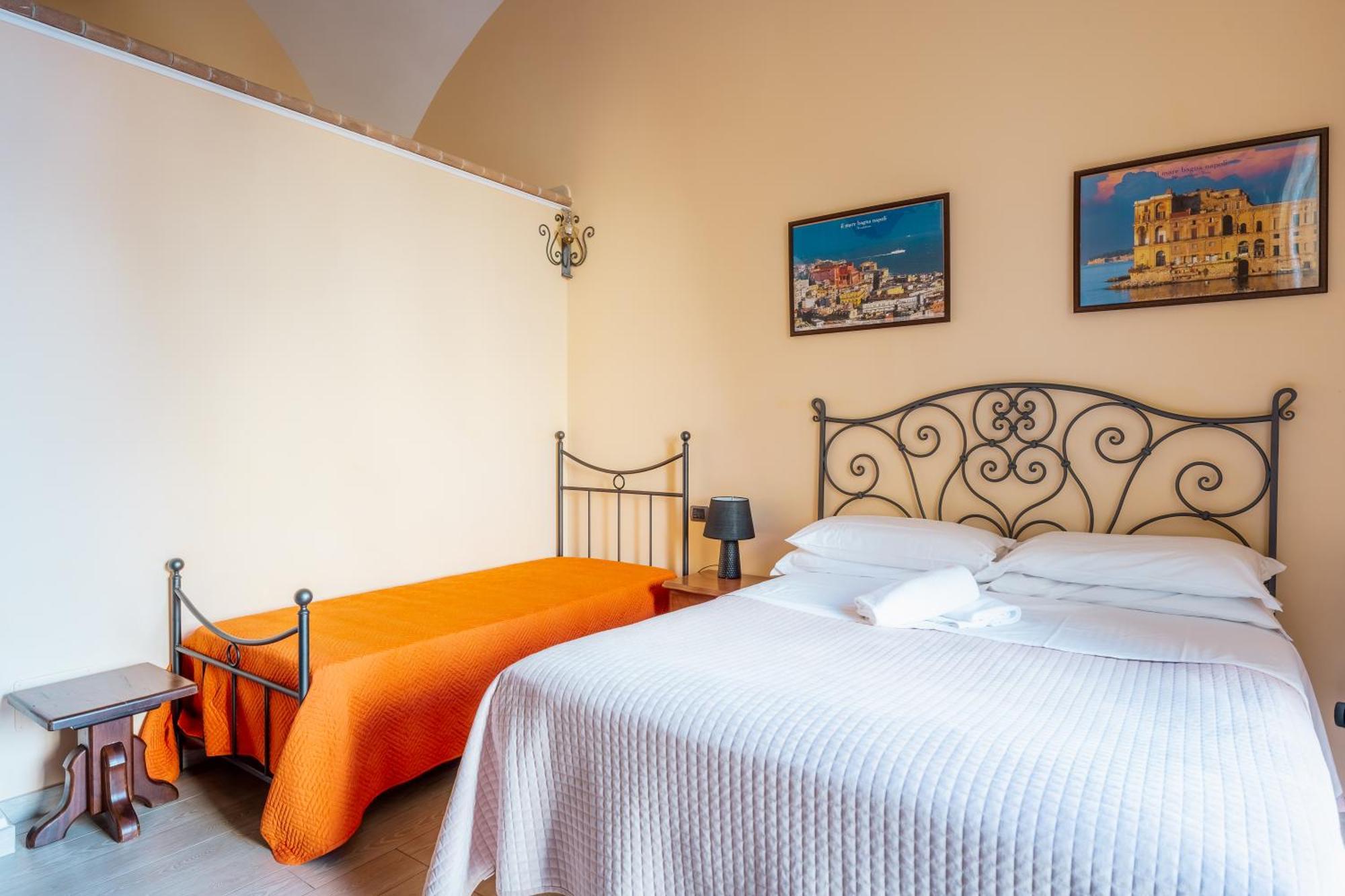 Bed and Breakfast Relais Il Pennino Масса-Лубренсе Екстер'єр фото