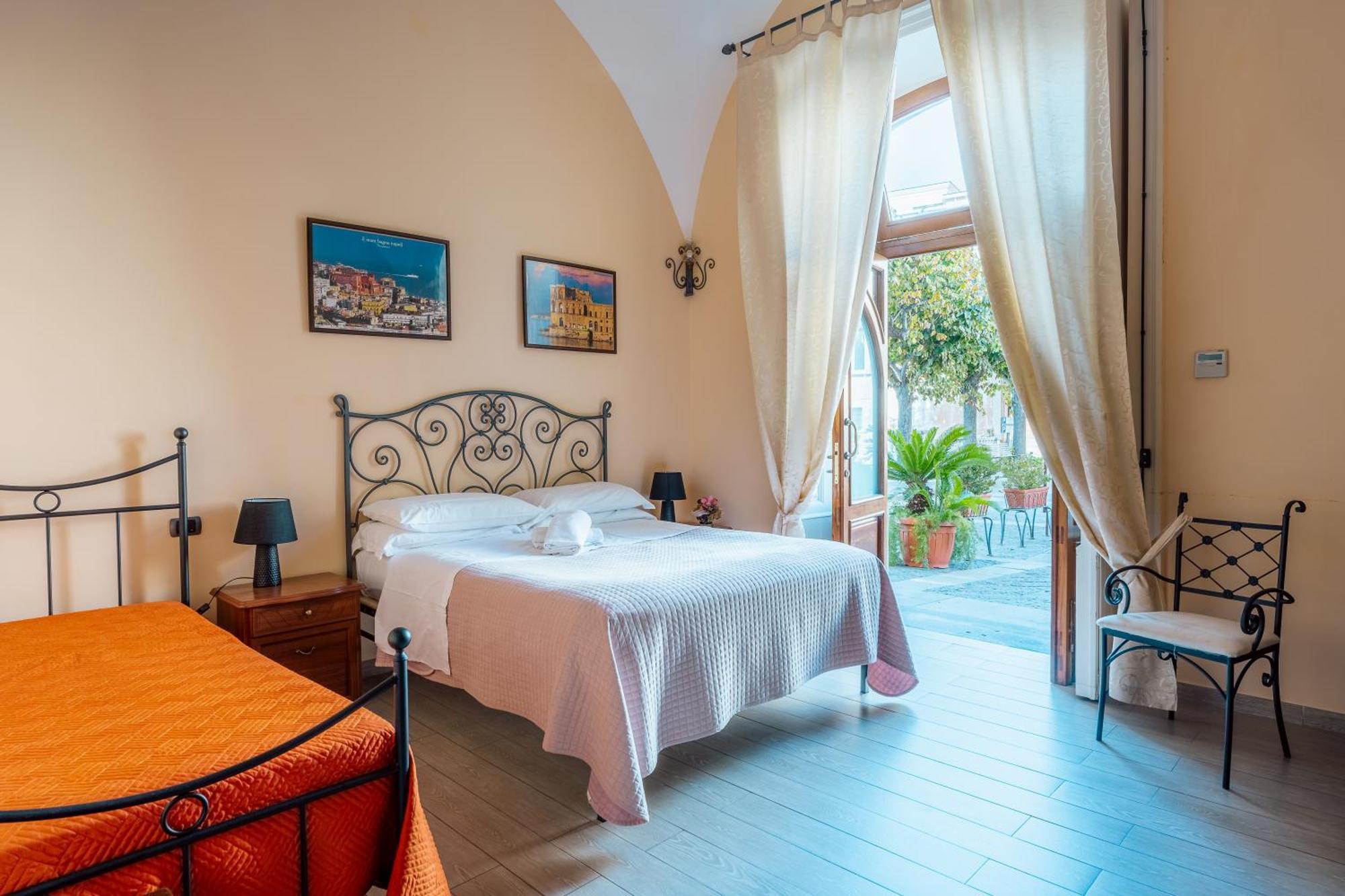 Bed and Breakfast Relais Il Pennino Масса-Лубренсе Екстер'єр фото
