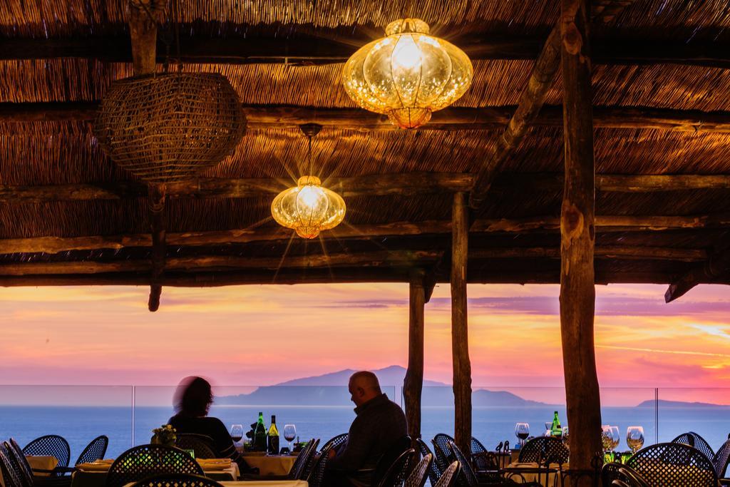 Bed and Breakfast Relais Il Pennino Масса-Лубренсе Екстер'єр фото