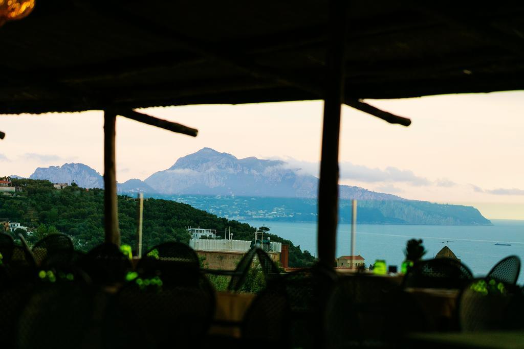 Bed and Breakfast Relais Il Pennino Масса-Лубренсе Екстер'єр фото
