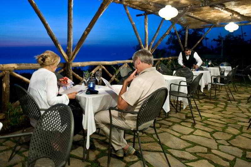 Bed and Breakfast Relais Il Pennino Масса-Лубренсе Екстер'єр фото